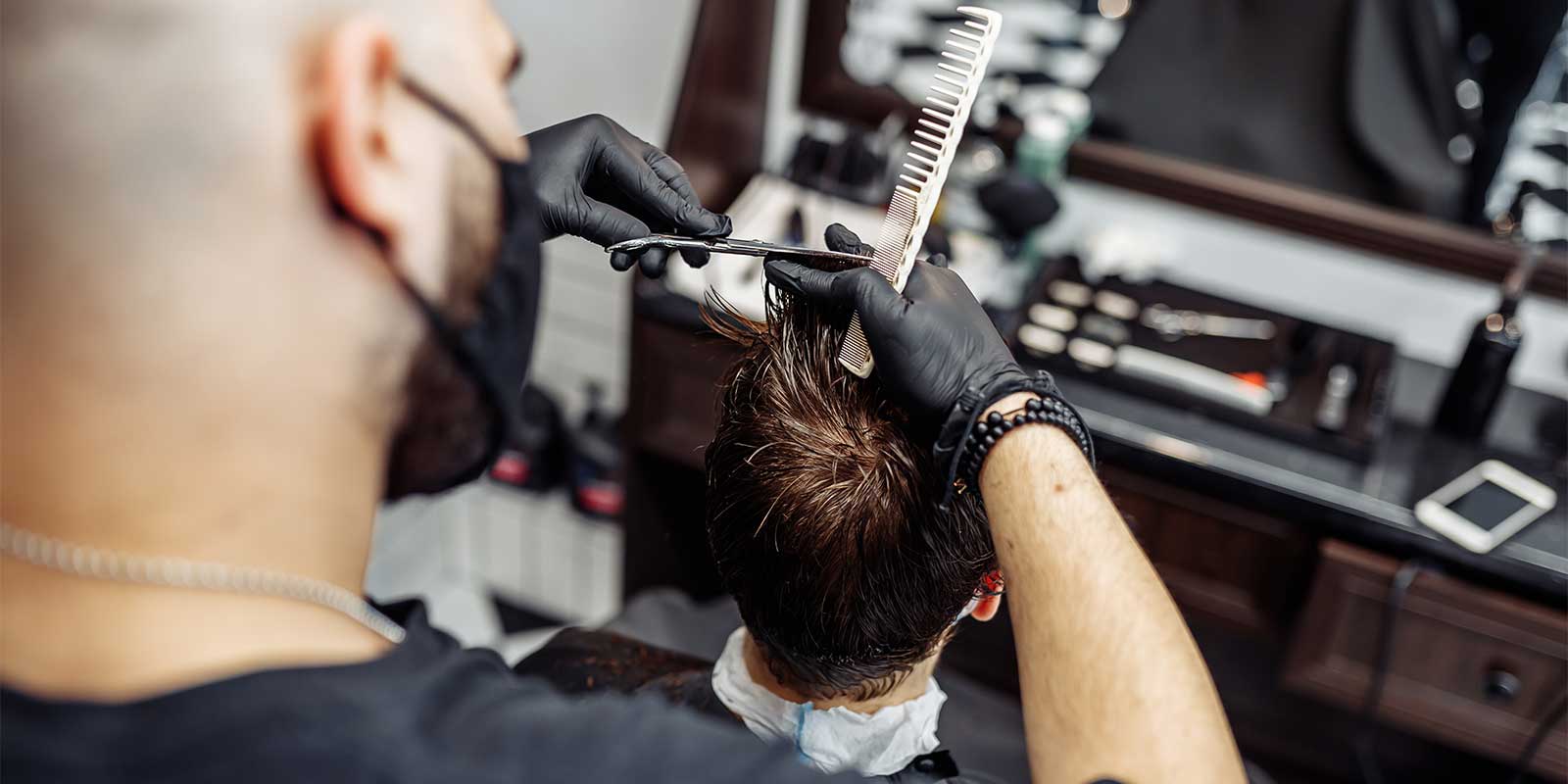 Los Beneficios de un Buen Corte de Cabello